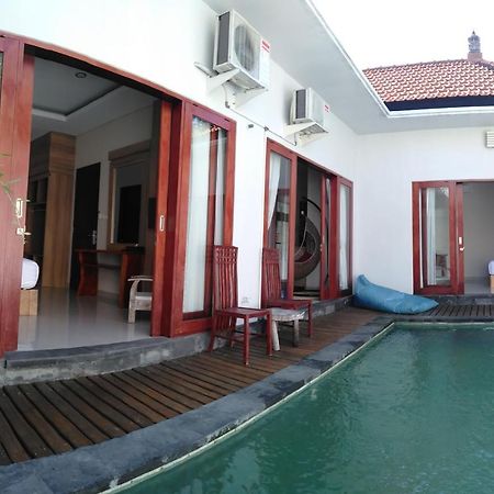 Villa Reisya Nusa Dua  Buitenkant foto