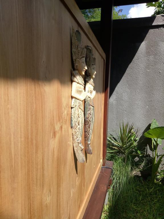 Villa Reisya Nusa Dua  Buitenkant foto