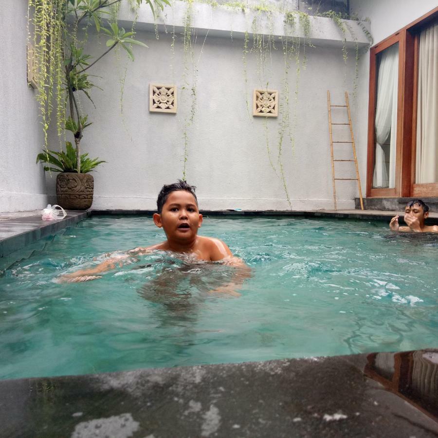 Villa Reisya Nusa Dua  Buitenkant foto