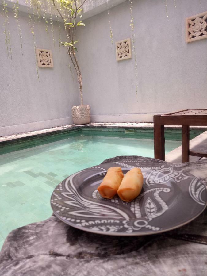 Villa Reisya Nusa Dua  Buitenkant foto