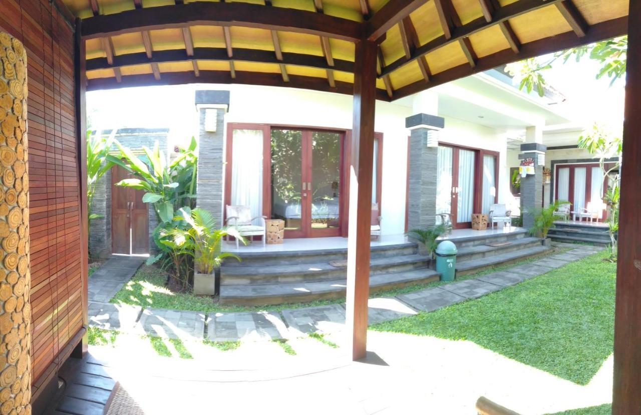 Villa Reisya Nusa Dua  Buitenkant foto